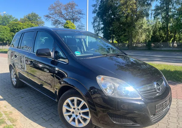 świętokrzyskie Opel Zafira cena 21900 przebieg: 227000, rok produkcji 2010 z Łuków